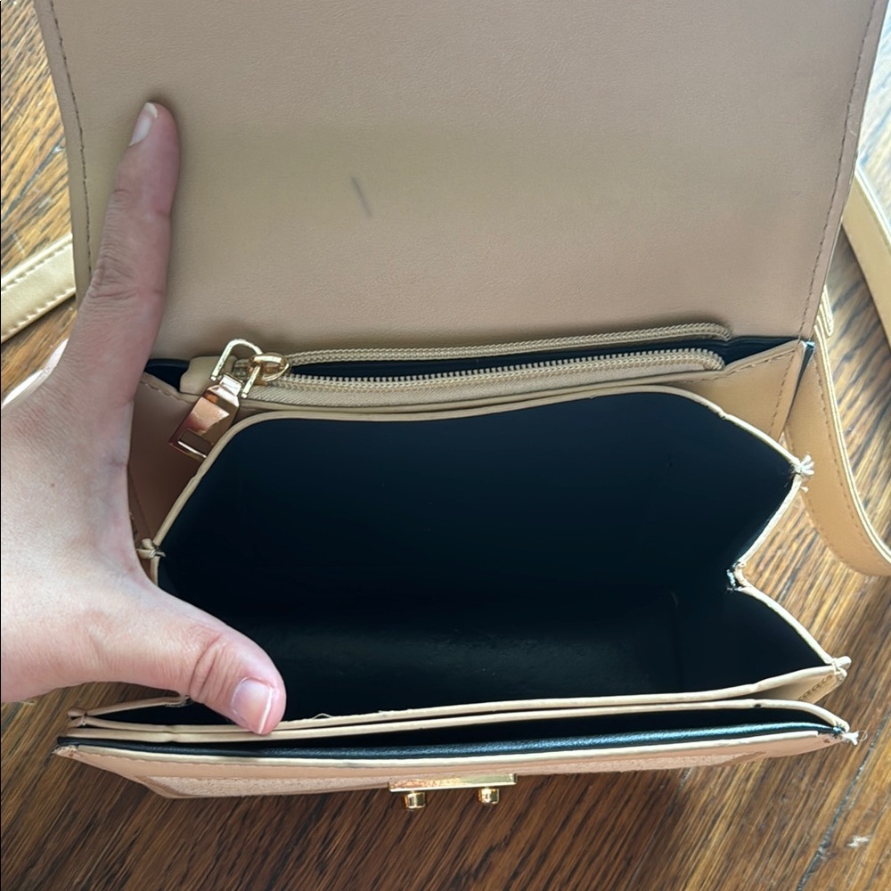 Beige/Neutral Handbag - image 3